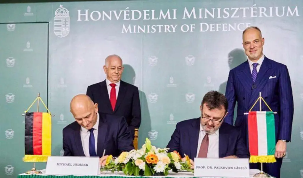 N7 & DND signing joint venture agreement (Hungarian Ministry of Defense)