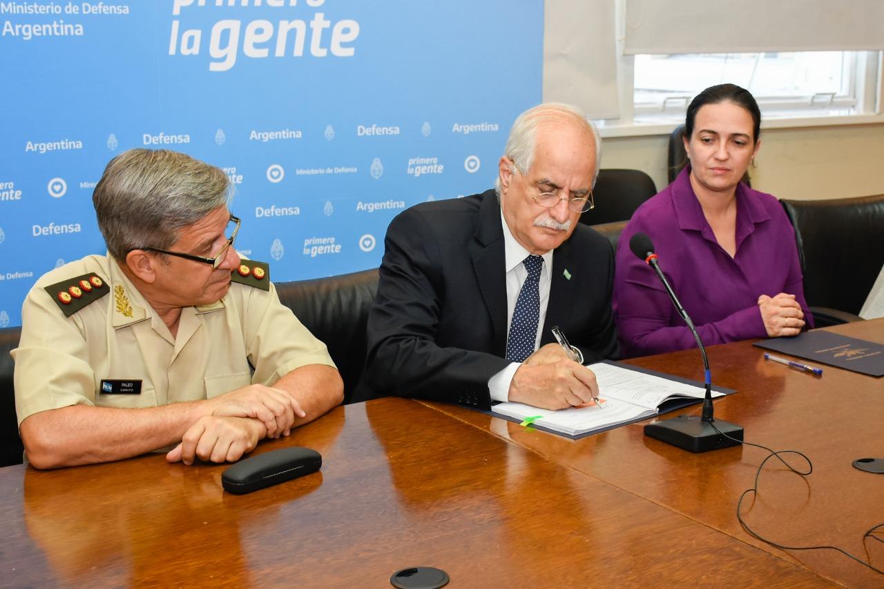 Procurement of Hero-30 and Hero-120 loitering munitions authorised by Argentinian Defense Minister