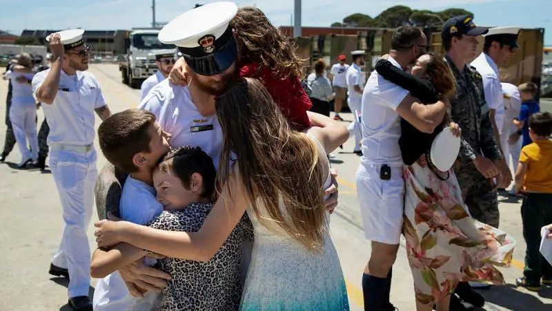 HMAS Stalwart arrives home to family and friends.