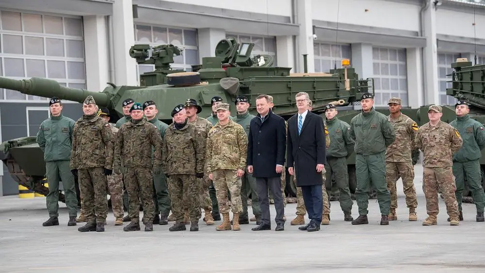 Deputy Prime Minister Mariusz B?aszczak has approved a contract for the supply of 116 M1A1 ABRAMS tanks for the Polish Army.