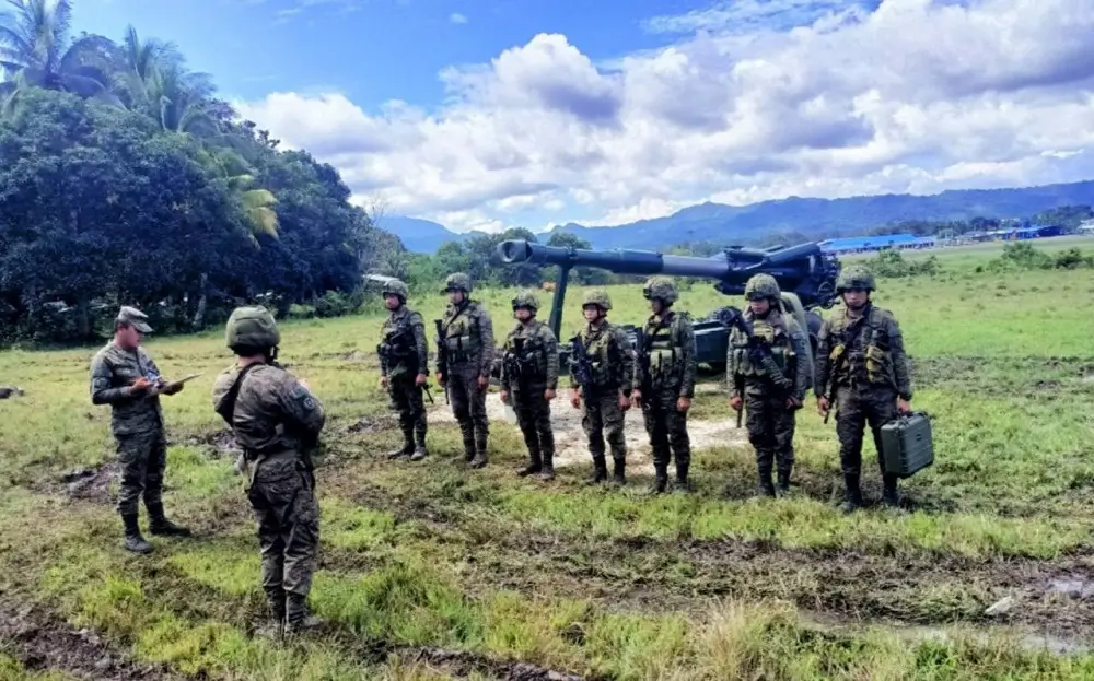 Philippine Army Conducts Exercise with Elbit Systems M71 155mm Towed Howitzers