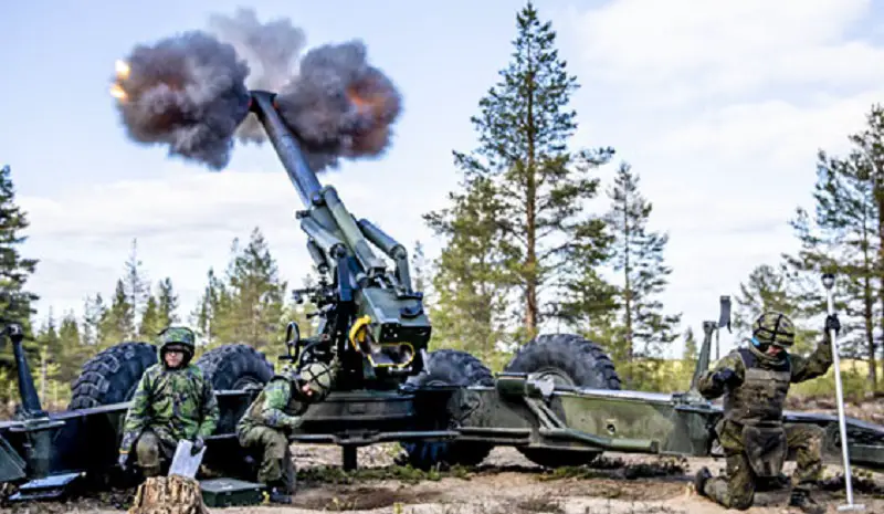 Finnish Army 155 K 83 155 mm  Towed Howitzer
