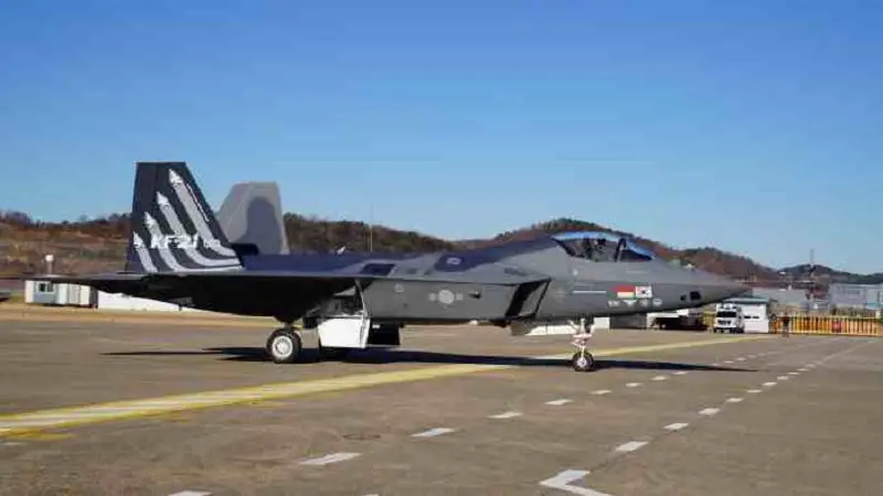 Korea Aerospace Industries AESA-equipped KF-21 Fighter Prototype on Test-flight