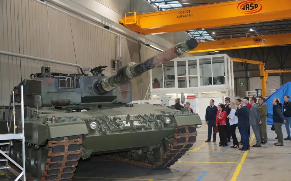 Spanish Ministry of Defence to Ship Six Refurbished Leopard 2 Main Battle Tanks to Ukraine