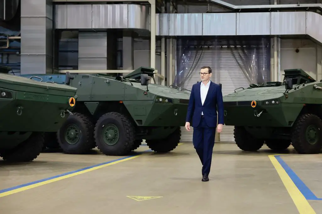 Polish Prime Minister Mateusz Morawiecki announced on Sunday that Poland will produce 100 Rosomak infantry fighting vehicles for Ukraine, under a deal financed by funds provided by the EU and US to support Ukraine. 