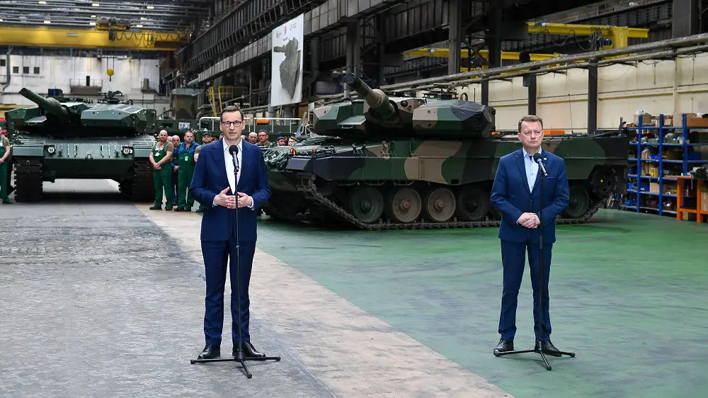 Poland’s Gliwice Armaments Plant to Produce Krab SPHs and Service Leopard MBTs