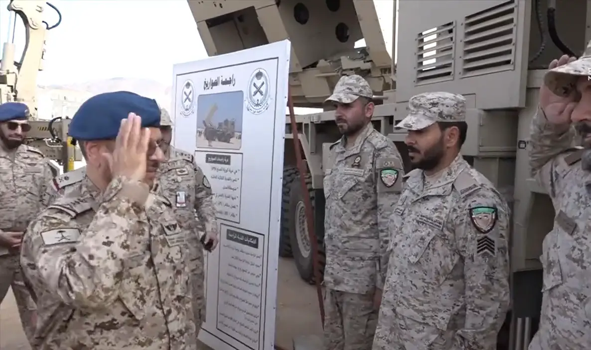 Saudi Chief of the General Staff Lieutenant General Fayyad bin Hamed al-Ruwaili (centre) inspects a Chun-Moo multiple rocket launcher during a visit to Jizan and Najran.