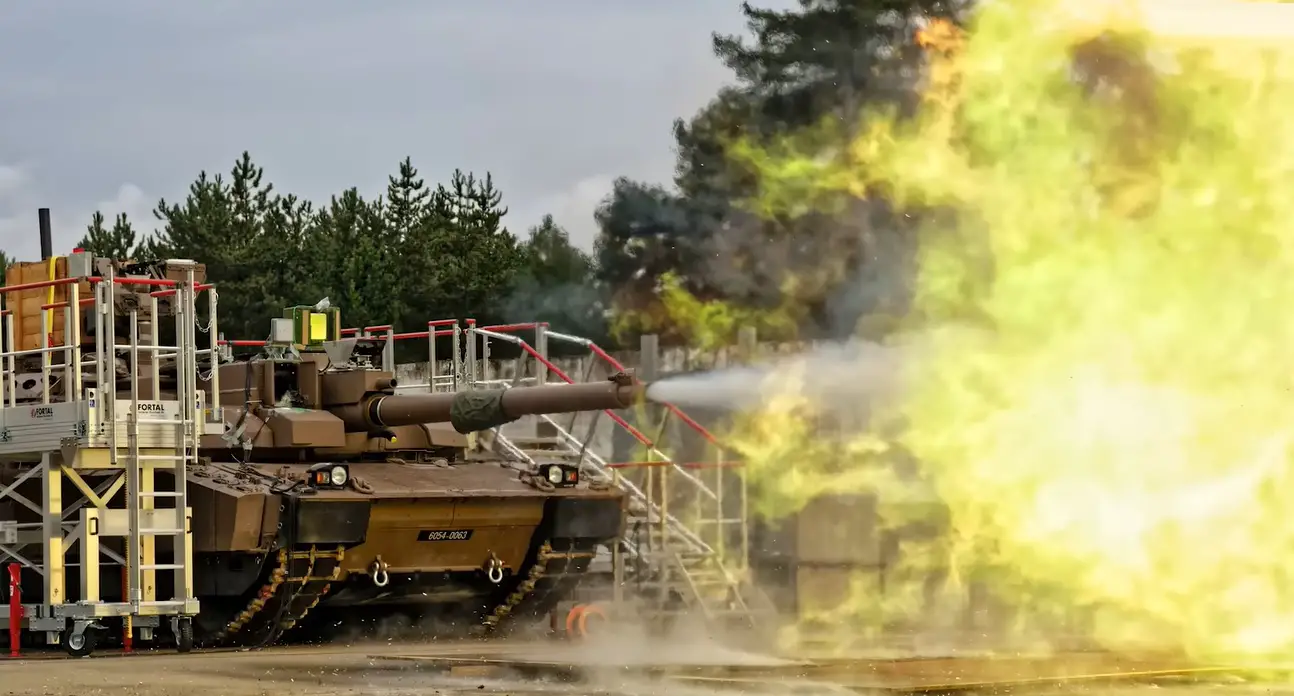 French General Directorate of Armament Tests of Leclerc XLR Main Battle Tank