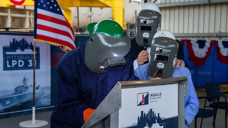 HII’s Ingalls Shipbuilding Lays Keel for Amphibious Transport Dock Pittsburgh (LPD 31)