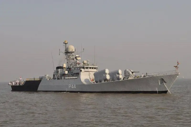 India Gifts Khukri-class Guided-missile Corvette INS Kirpan to Vietnam
