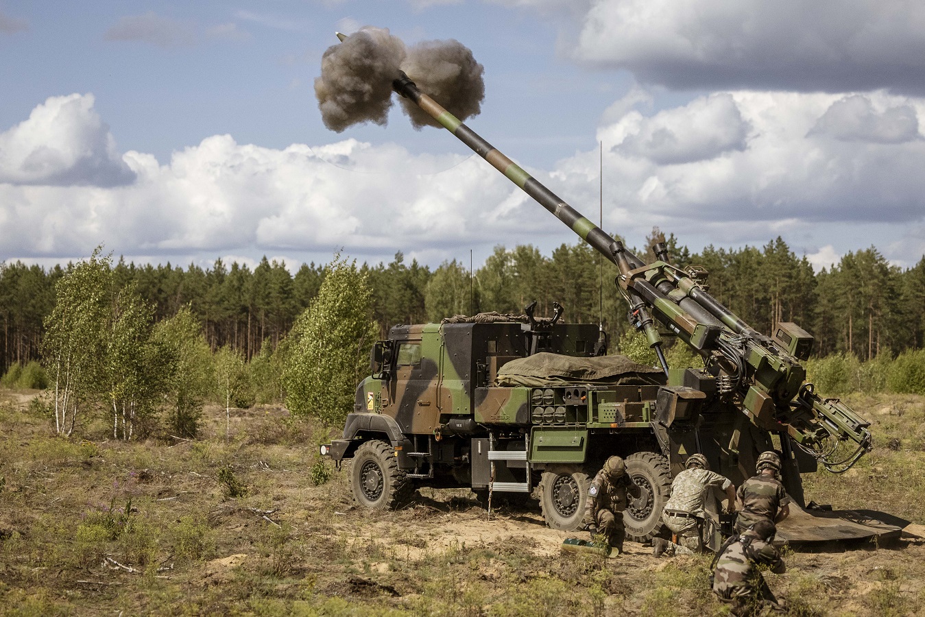 French-made Caesar Mark I Self-propelled Howitzers Completed Fire Tasks in Lithuania