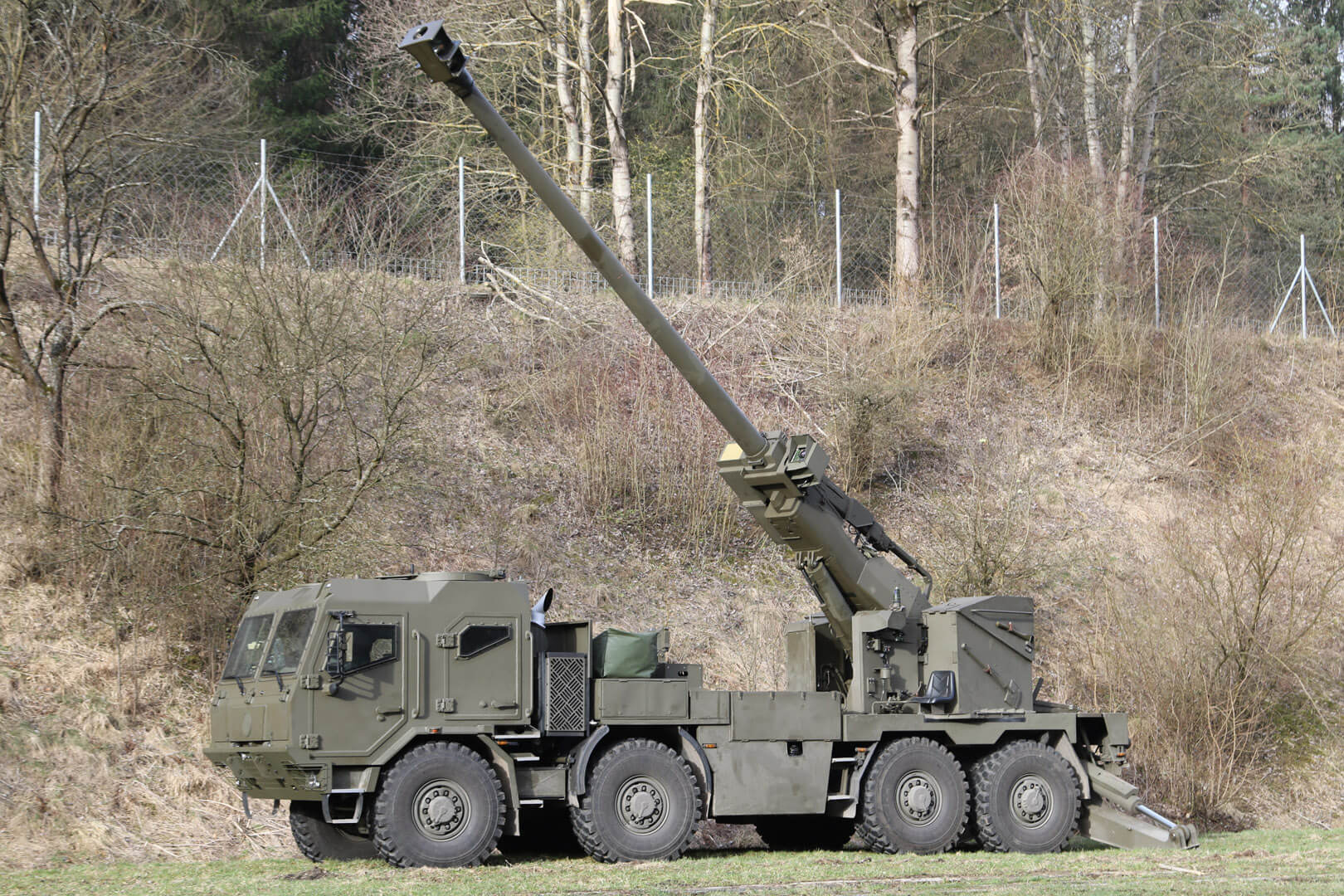 Eva 155mm self-propelled howitzer