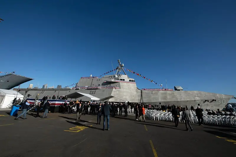 US Navy Littoral Combat Ship USS Canberra (LCS 30) Commissions in Sydney