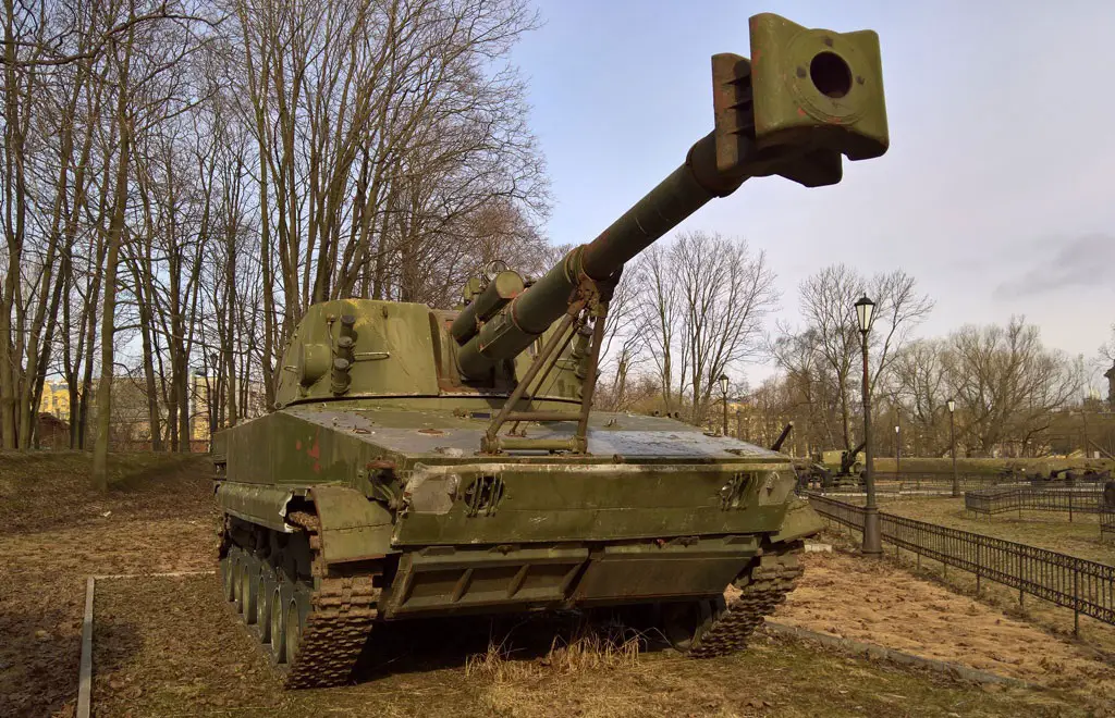 Russia to Revive 2S18 Pat-S 152-mm Self-propelled Howitzer Into Its Armed Forces