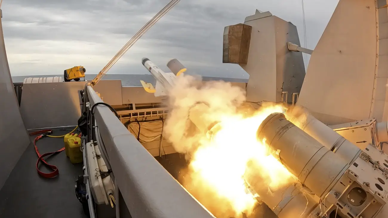 A successful firing, by the French navy, of the latest generation of MBDA’s Exocet missile – Mer-Mer 40 Block 3c (MM40 B3c) – took place from the multi-mission Alsace frigate (FREMM DA) off the coast of the DGA missile test centre (DGA EM) of Ile du Levant on 20 September 2023.