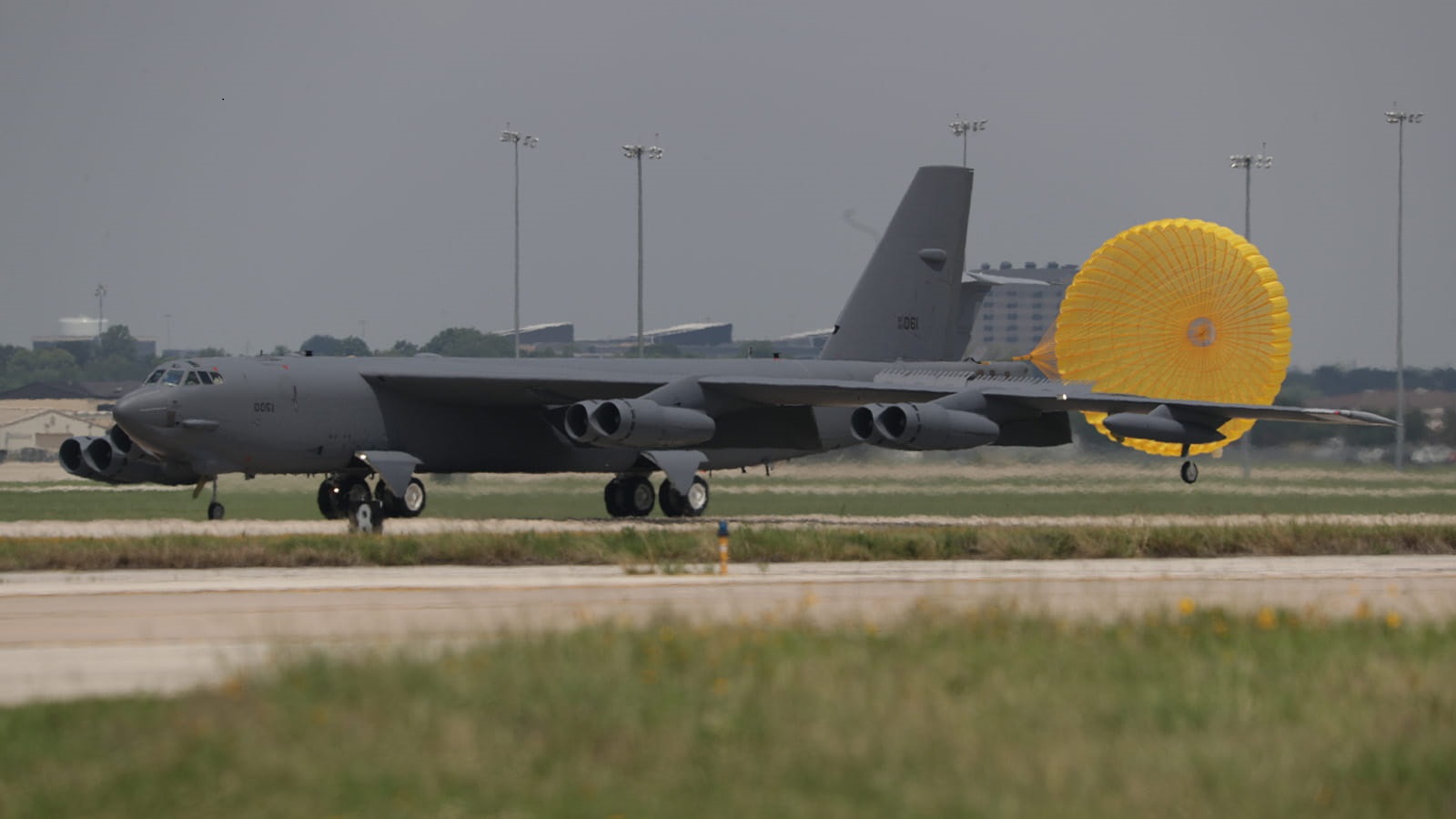 RTX Delivers First B-52 Stratofortress Strategic Bomber AESA Radar to Boeing