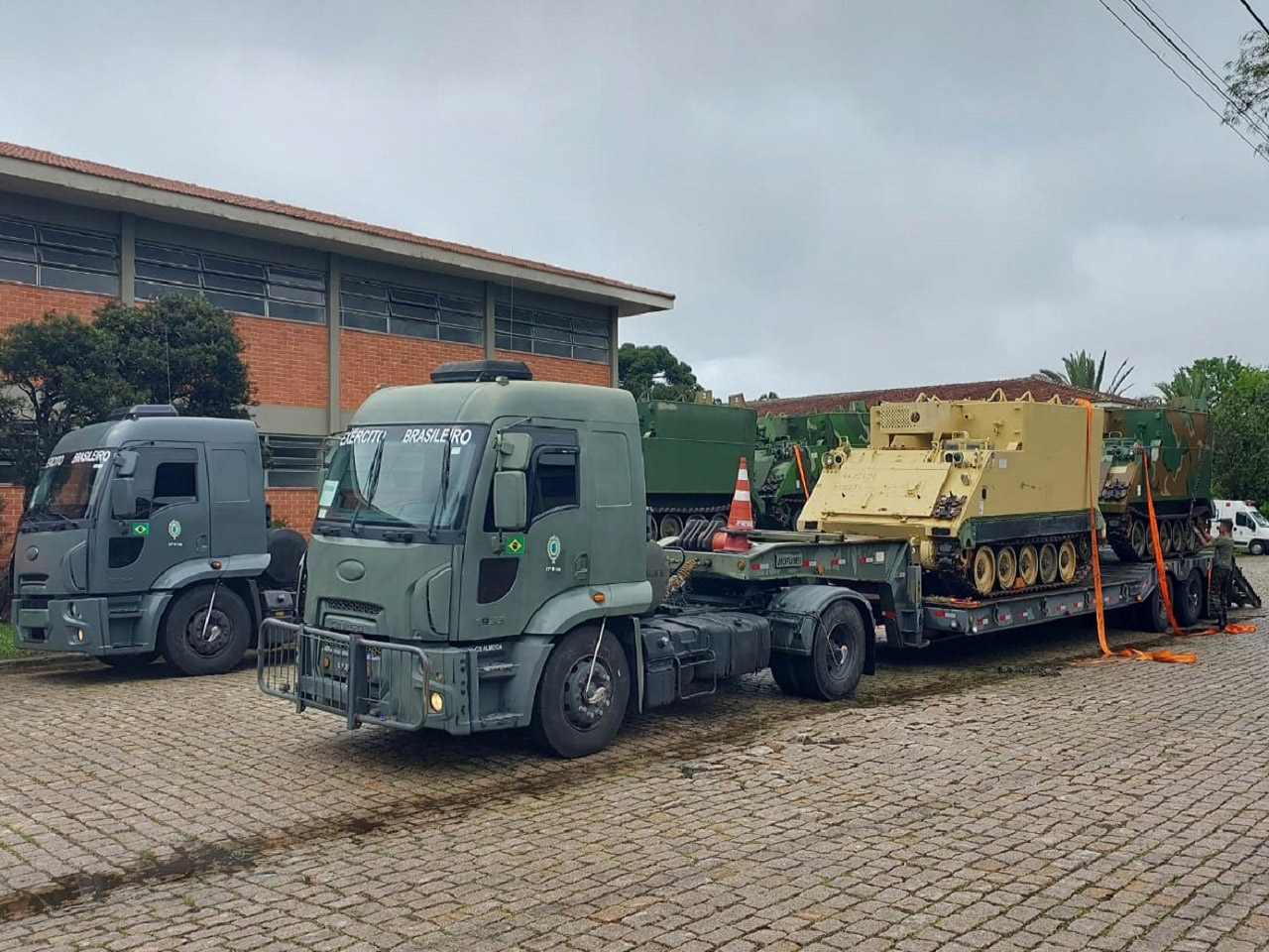 Brazilian Army M577 A2 Armored Command Post Vehicles