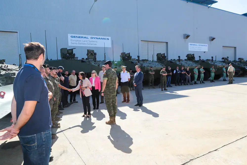 Spanish Defense Minister Visits Plant To Oversee Progress On Dragon IFV ...