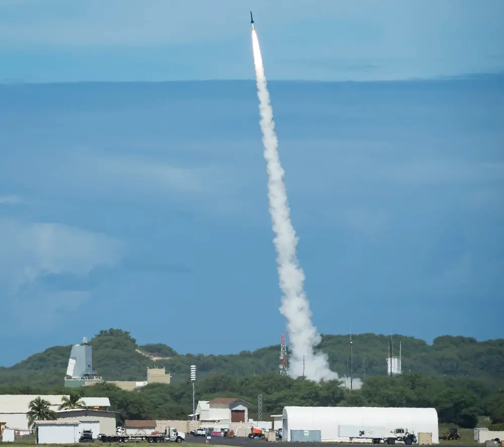  Two short-range ballistic missile targets are launched from the Pacific Missile Range Facility (PMRF) in Kauai, Hawaii, as part of Vigilant Wyvern/Flight Test Aegis Weapon System-48, a joint test of the U.S. Navy Program Executive Officer Integrated Warfare Systems and the Missile Defense Agency (MDA).