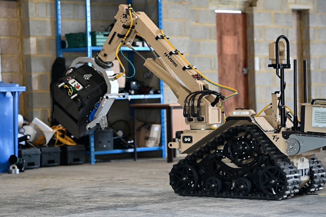 UK Defence Science and Technology Laboratory Trials X-ray Robot with Backscatter Technology