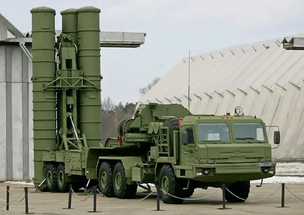 Russia Relocates S-400 Triumf Air Defense Systems from Kaliningrad to Ukraine