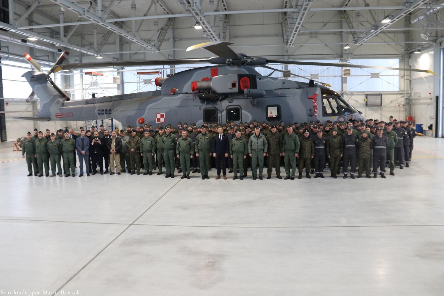The Polish Armament Agency on Friday took delivery of the first of four Leonardo AW101 naval helicopters that will be operated by the Polish navy for ASW and Combat SAR missions.