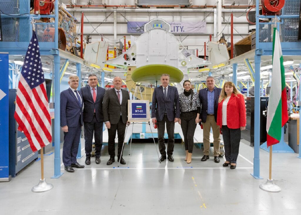 Lockheed Martin Reveals First F-16 Block 70 for Bulgarian Air Force ...