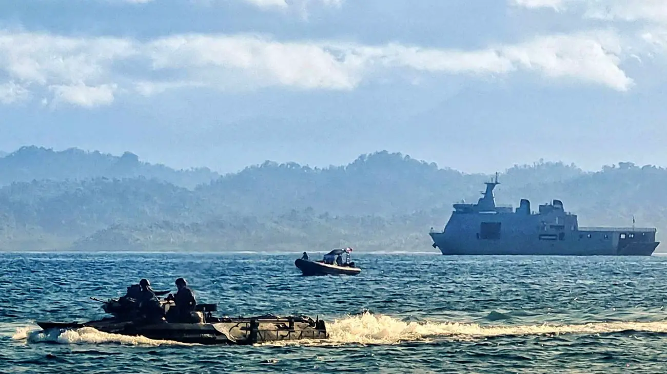 Philippine Navy's Naval Forces West Carries Out Training Mission
