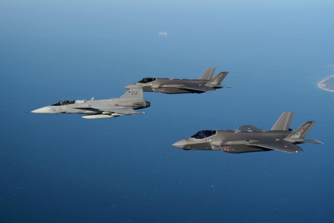 Integration between the F-35 and the Gripen enhances the combined operational capabilities; the F-35 generates an unprecedented situational picture that it shared with other pilots. Photo by Swedish Air Force.