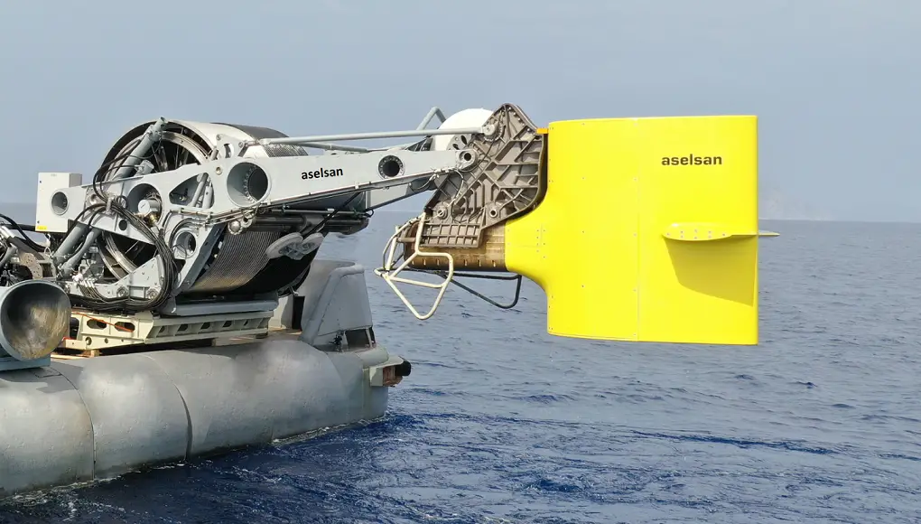 Düfas low-frequency towed active sonar system.