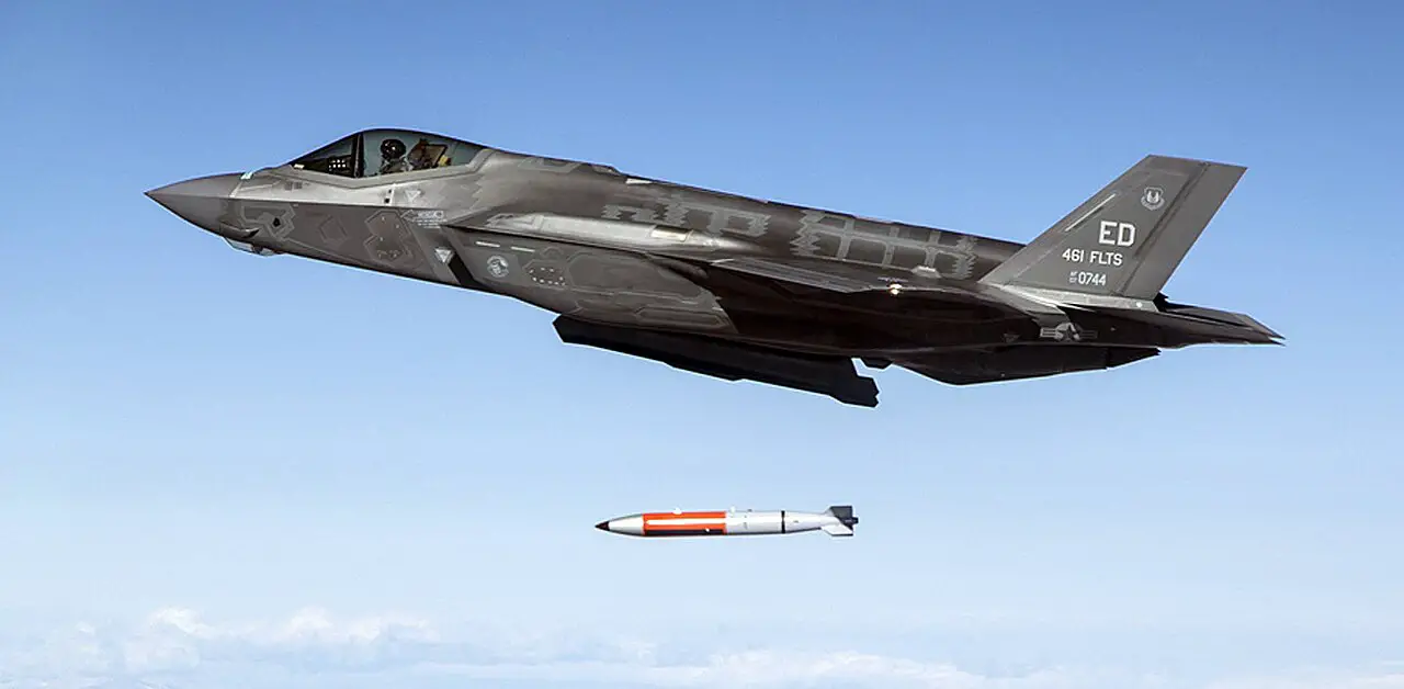 F-35A Joint Strike Fighter Officially Certified for B61-12 Termonuclear Gravity Bomb