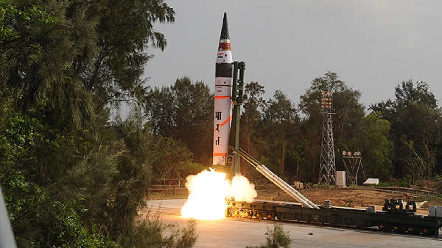 India Conducts First Flight of Agni-5 Ballistic Missile That Can Carry Multiple Warheads