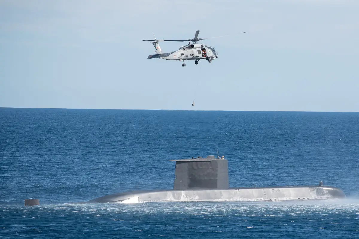 The aim of Dynamic Manta is to provide all participants with complex and challenging warfare training to enhance interoperability and proficiency in anti-submarine and anti-surface warfare skills. Each participating unit will have the opportunity to conduct a variety of submarine warfare operations. The submarines will take turns hunting and being hunted, closely coordinating their efforts with the air and surface participants.


