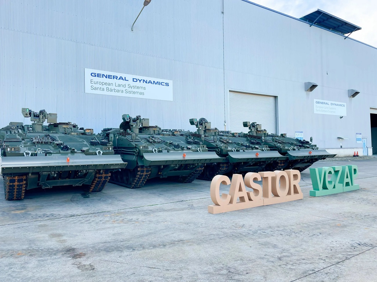 Spanish Army Receives ASCOD VCZAP Castor Armored Engineering Combat Vehicles