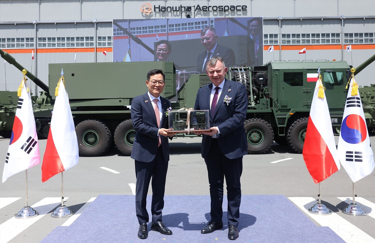 Hanwha Aerospace Signs 2nd Contract for Polish Homar-K Multiple Rocket Launcher System