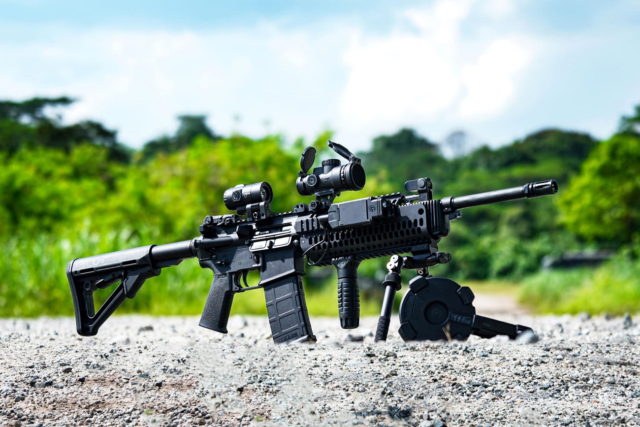 Singapore Army Inducts Colt IAR6940E-SG Light Machine Gun (LMG)