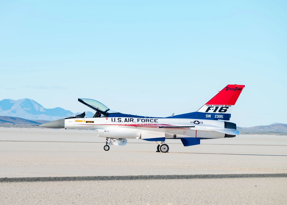 US Air Force F-16 Viper Demonstration Team Unveiled 50th Anniversary Paint Scheme