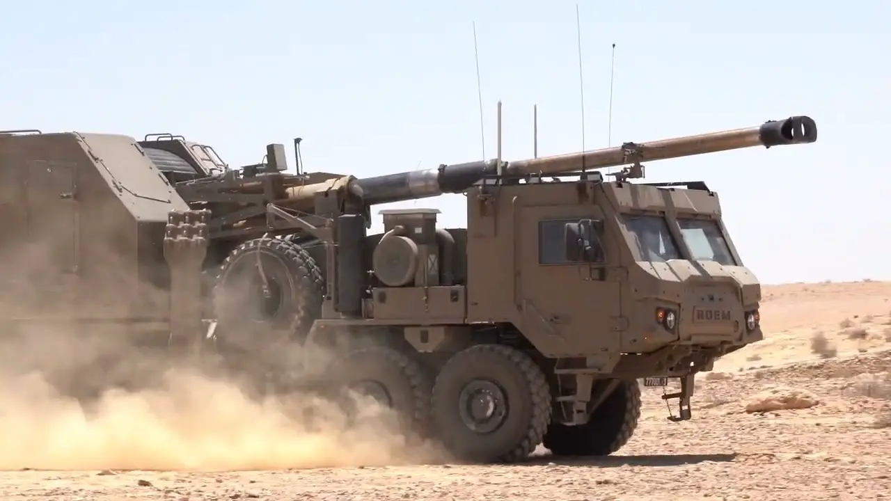 Israel Unveils Groundbreaking Fully Automatic 155mm Self-propelled Howitzer