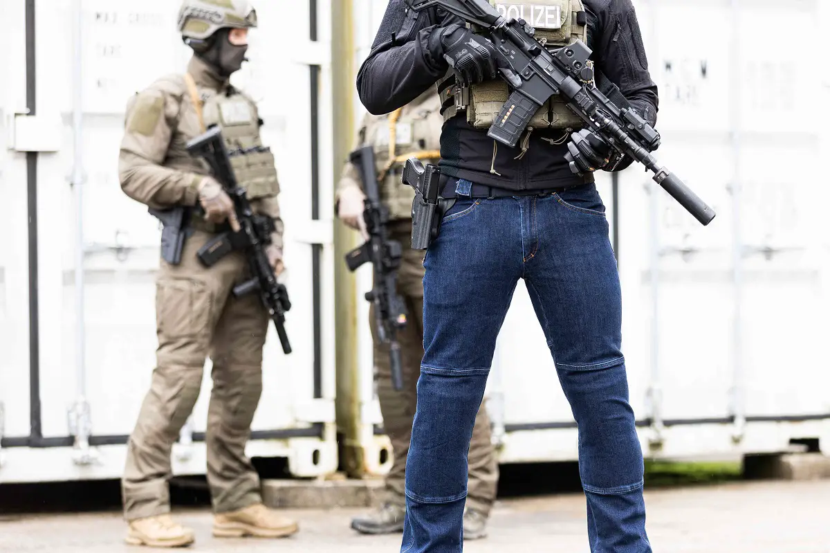 UF PRO Introduces P-40 Blu-Flex Tactical Jeans for Seamless Street-to-Field Transition