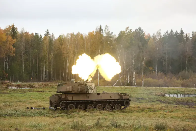 Polish and Estonian Artillery Units Demonstrate Interoperability with K9 Self-propelled Howitzers