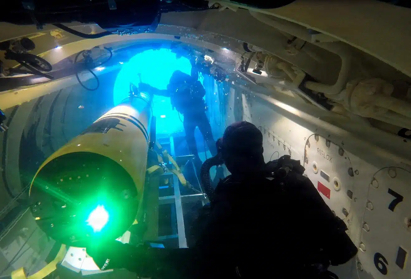 French Navy Suffren-class Submarine Demonstrates Cross-Deck UUV Integration with US Navy Razorback
