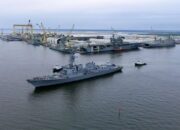 Flight III Destroyer Ted Stevens (DDG 128) Sails Away from HII’s Ingalls Shipbuilding