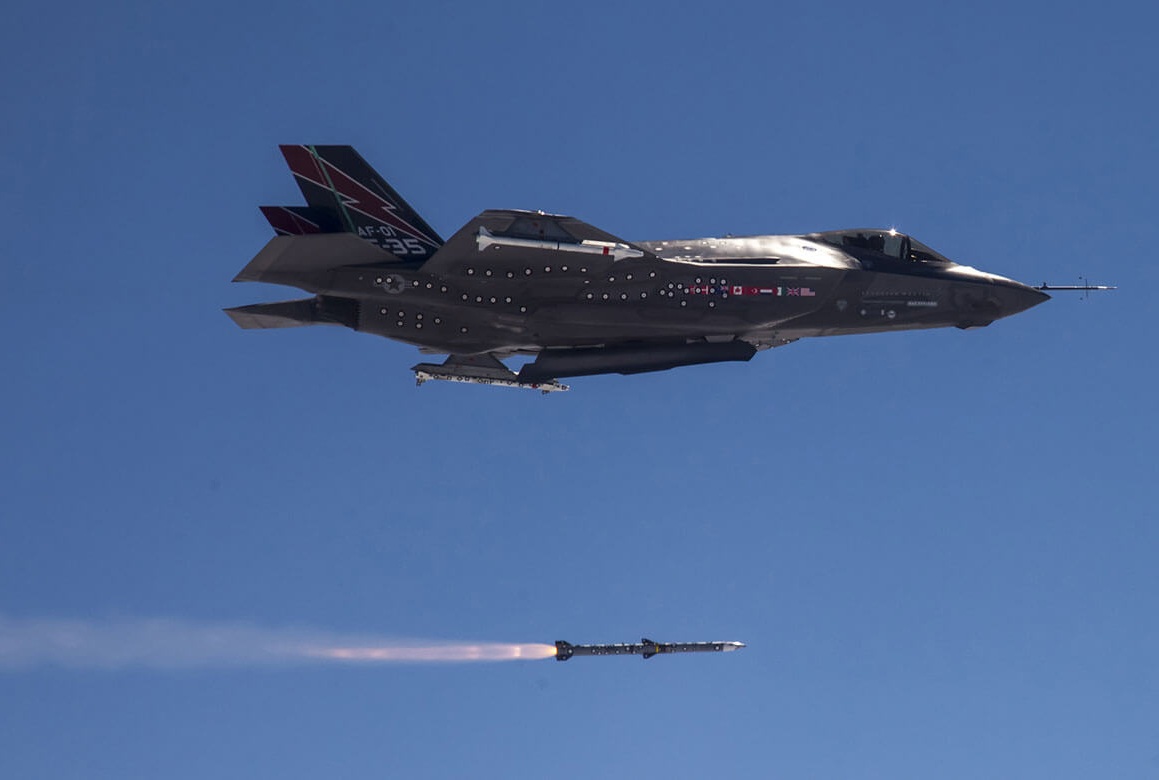 Mitsubishi Electric Advances Talks with Raytheon on AIM-120 AMRAAM Co-production