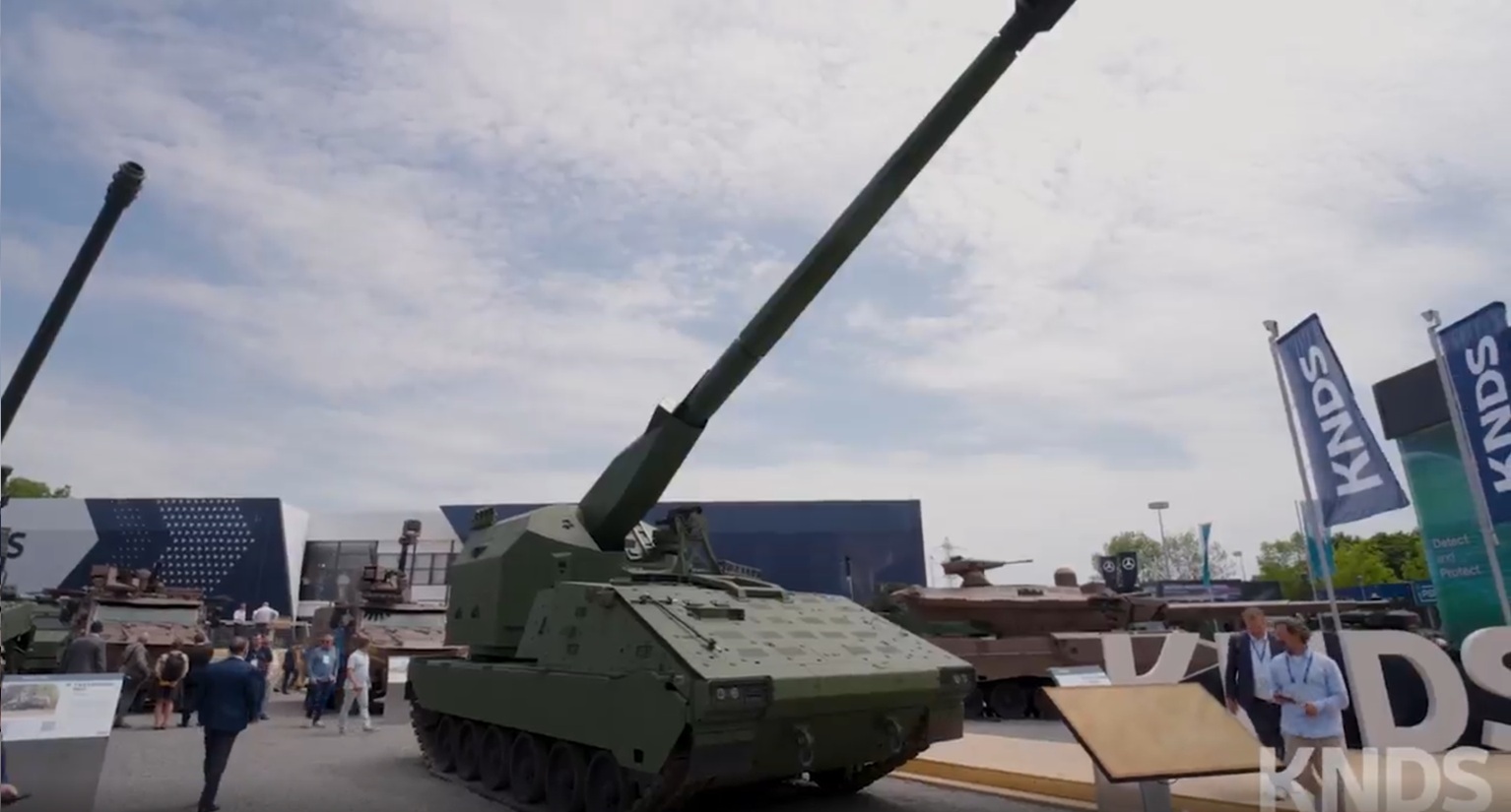 KNDS Unveils New Very Long-range Artillery System Family LORAS (LOng Range Artillery System)