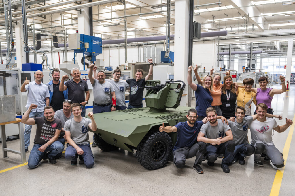 U-TGP-1.2 medium-class 4×4 unmanned ground vehicle