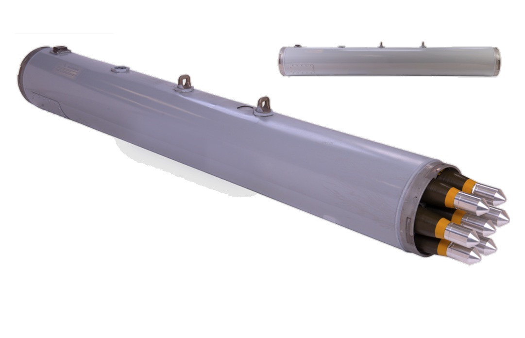 Primarily utilized by the U.S. Air Force, the LAU-131 A/A is an extended length version of the LAU-131/A. This modification makes the LAU-131 A/A capable of firing APKWS II. This launcher often gets mistaken for the LAU-68 F/A, which can be distinguished by its thermal coating. Unlike the LAU-131/A, the A/A only has one connector at its aft.