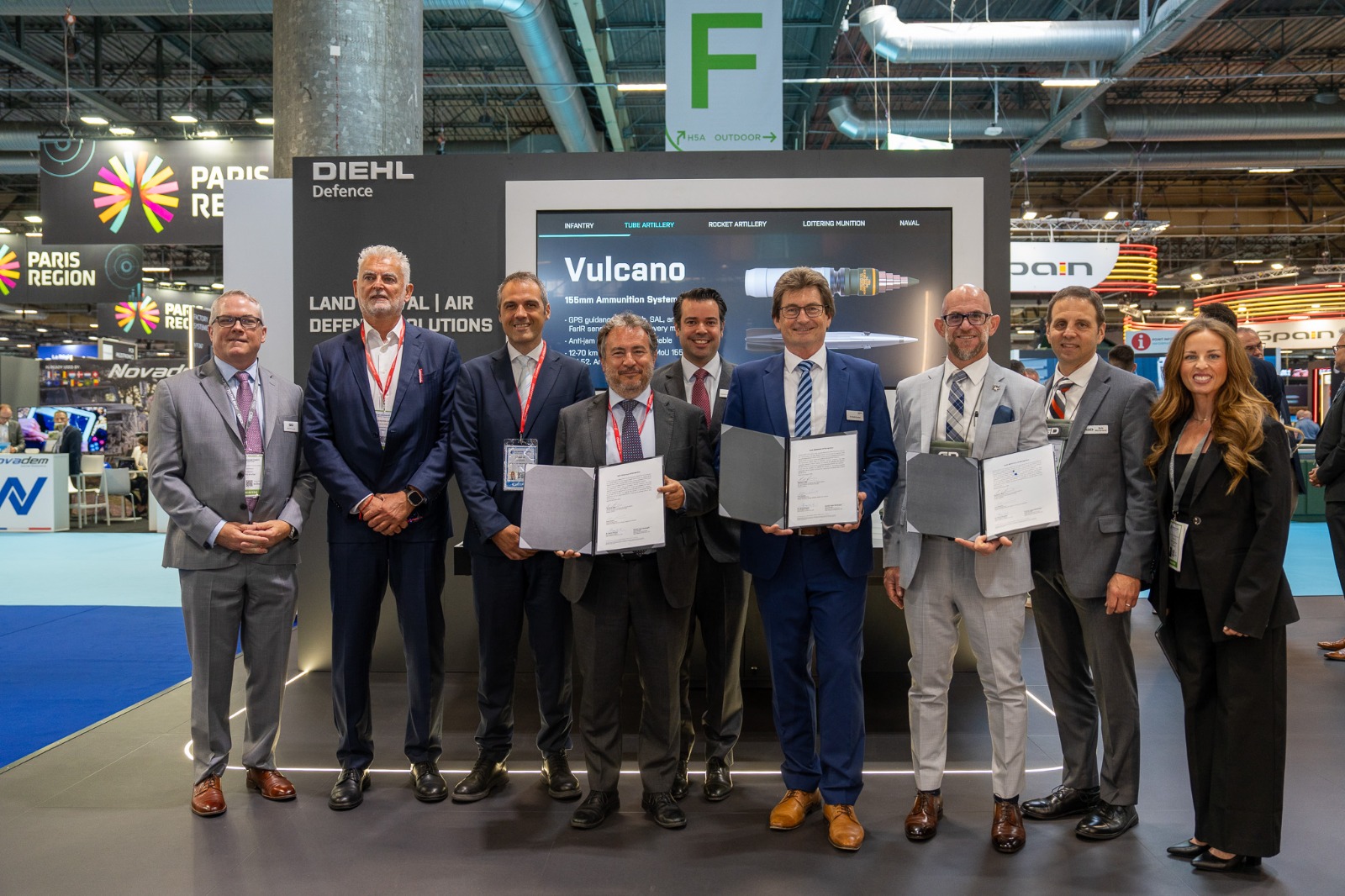 Diehl Defence, Leonardo and General Dynamics celebrate Extended Range Artillery Projectile award based on Vulcano 155mm GLR