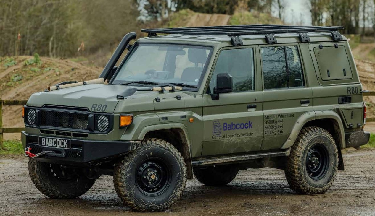 The GLV Medium Wheelbase variant enables greater off-road mobility to allow for comfortable navigation of unpredictable terrains, in all weathers.