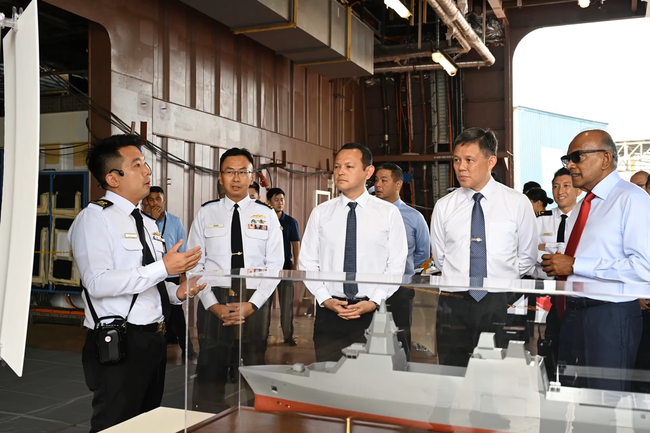 Mr Shanmugam (right) touring the MRCV Victory and receiving a brief on its capabilities. Also present at the tour was Minister for Defence Chan Chun Sing(second from right), Senior Minister of State for Defence Zaqy Mohamad (centre) and Chief of Navy Rear Admiral Sean Wat (second from left).