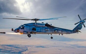 Royal Saudi Naval Forces and US Navy Exceed 10,000 MH-60R Seahawk Helicopter Flight Hours